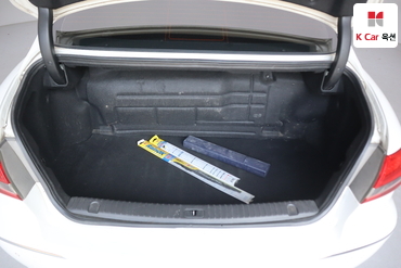 2011 - hyundai grandeur