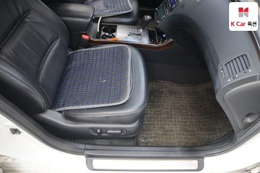2011 - hyundai grandeur