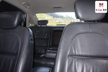 2011 - hyundai grandeur
