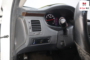2011 - hyundai grandeur