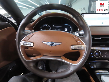 2022 - genesis g80