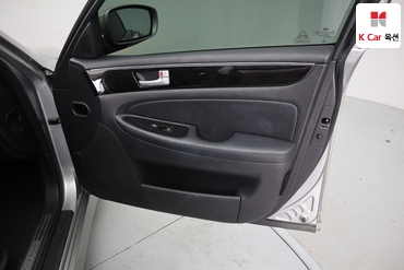 2013 - hyundai bh330