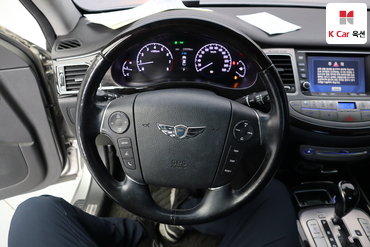 2013 - hyundai bh330