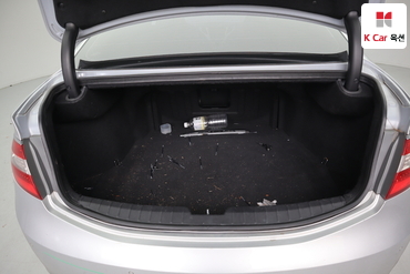 2011 - hyundai grandeur