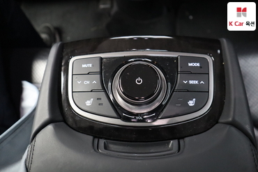 2011 - hyundai grandeur