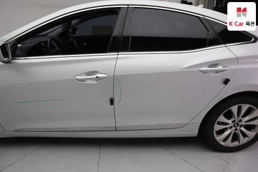 2011 - hyundai grandeur