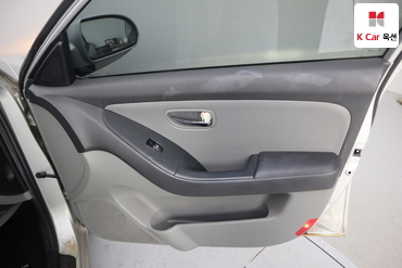 2010 - hyundai avante