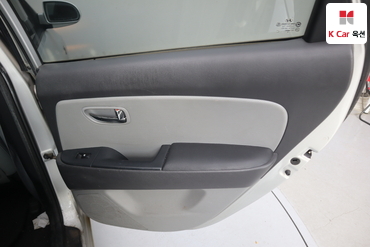 2010 - hyundai avante