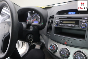 2010 - hyundai avante