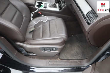 2013 - volkswagen touareg