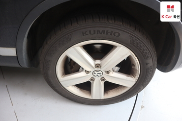 2013 - volkswagen touareg