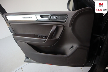 2013 - volkswagen touareg
