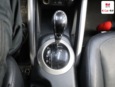 2012 - hyundai veloster