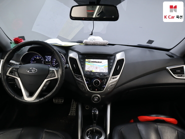 2012 - hyundai veloster