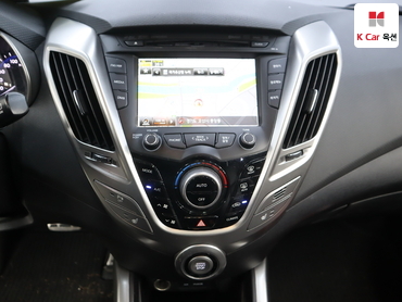 2012 - hyundai veloster