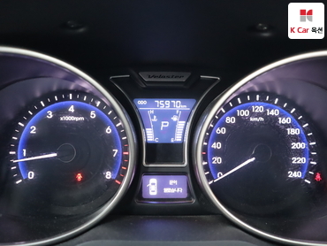 2012 - hyundai veloster