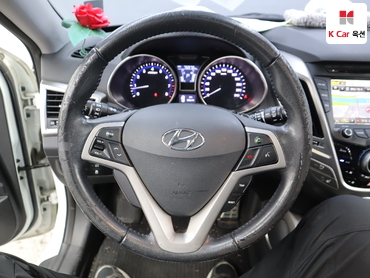 2012 - hyundai veloster