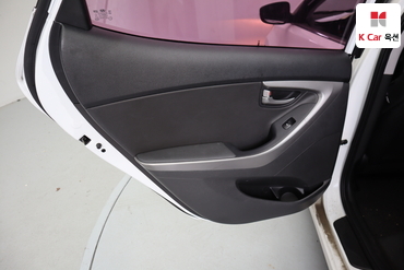 2016 - hyundai avante