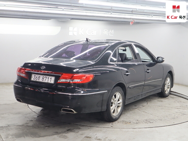 2010 - hyundai grandeur