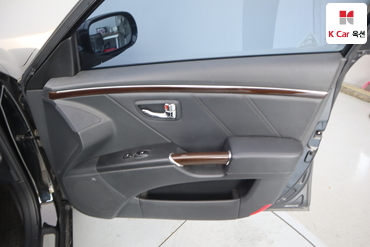 2010 - hyundai grandeur