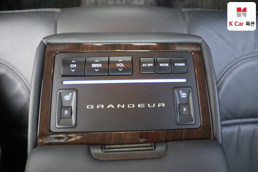 2010 - hyundai grandeur