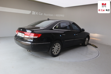 2010 - hyundai grandeur