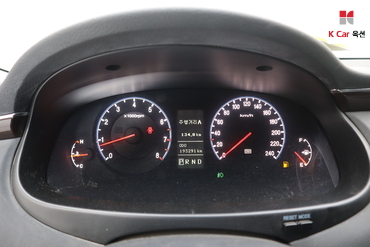 2010 - hyundai grandeur