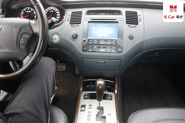2010 - hyundai grandeur