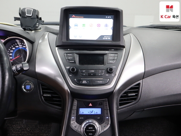 2013 - hyundai avante