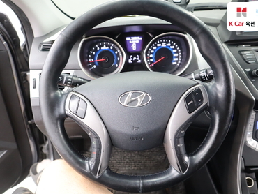 2013 - hyundai avante