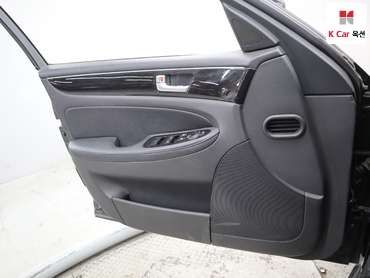 2012 - hyundai bh330