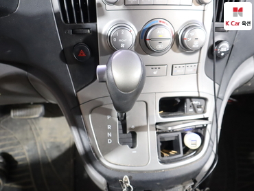 2014 - hyundai grand starex