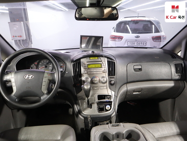 2014 - hyundai grand starex