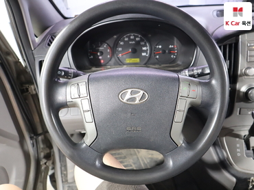 2014 - hyundai grand starex