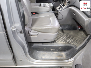 2014 - hyundai grand starex