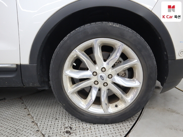 2013 - ford explorer