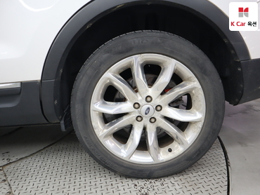 2013 - ford explorer