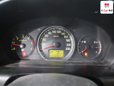 2012 - hyundai grand starex