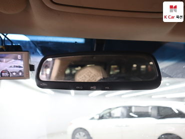 2012 - hyundai grand starex