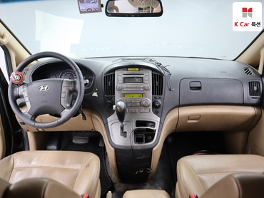 2012 - hyundai grand starex
