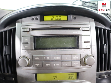 2012 - hyundai grand starex