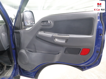 2021 - kia bongo iii