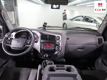 2021 - kia bongo iii
