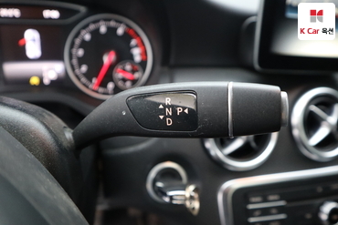 2017 - mercedes-benz a200
