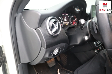 2017 - mercedes-benz a200