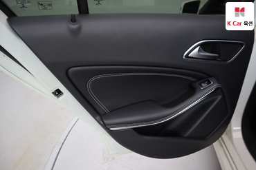 2017 - mercedes-benz a200