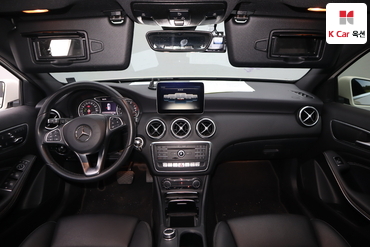 2017 - mercedes-benz a200