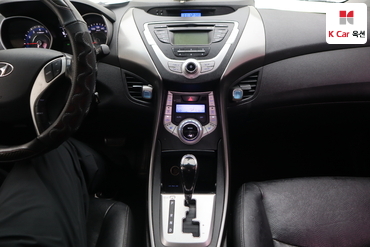2012 - hyundai avante