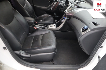 2012 - hyundai avante