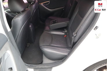 2012 - hyundai avante